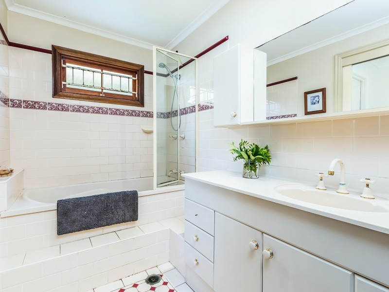 79 Coopers Camp Road, Bardon QLD 4065