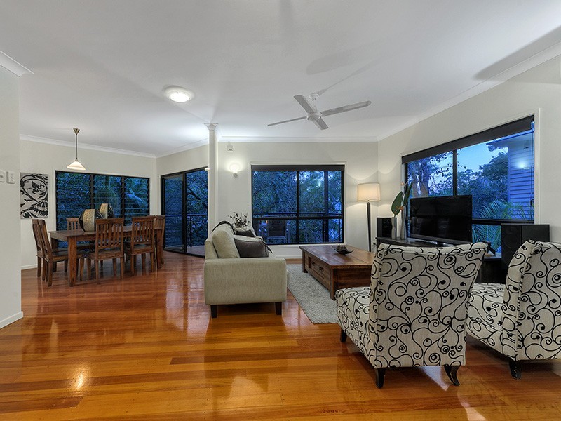 24 Siemon Street, Auchenflower QLD 4066