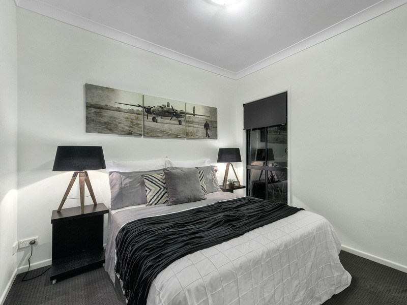 24 Siemon Street, Auchenflower QLD 4066