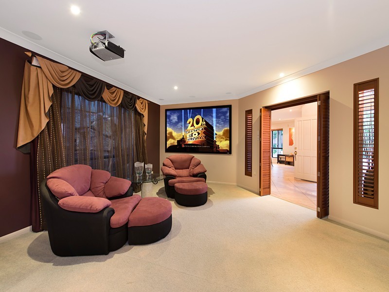 36 Ironbark Place, Bridgeman Downs QLD 4035