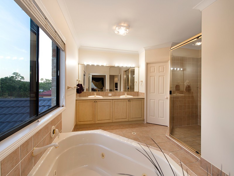 36 Ironbark Place, Bridgeman Downs QLD 4035