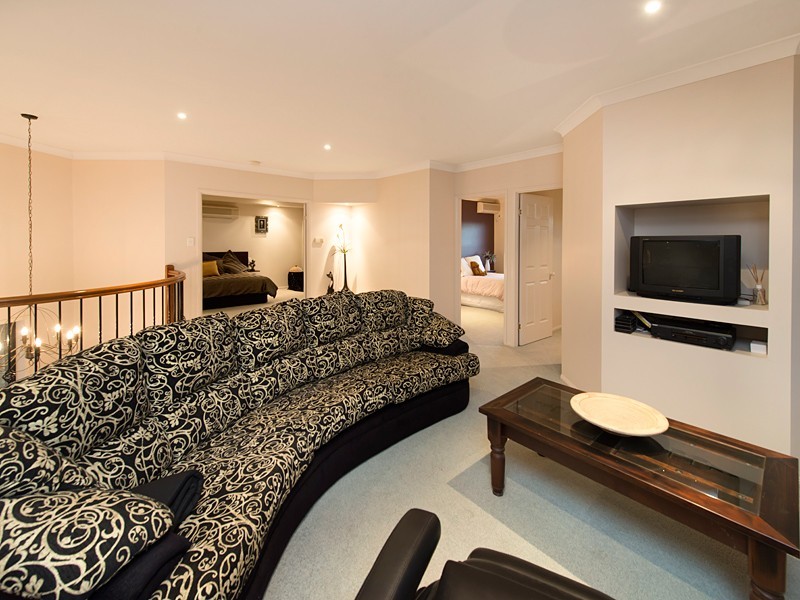 36 Ironbark Place, Bridgeman Downs QLD 4035