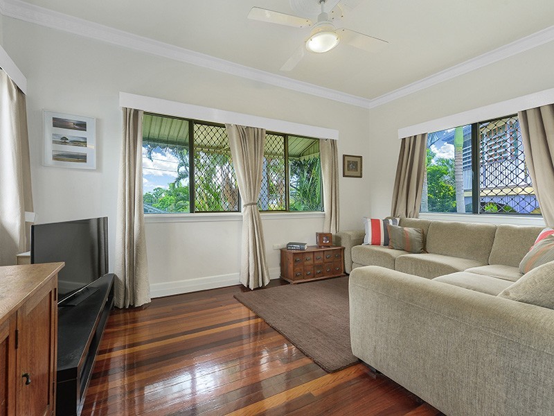 80 Alexandra Street, Bardon QLD 4065