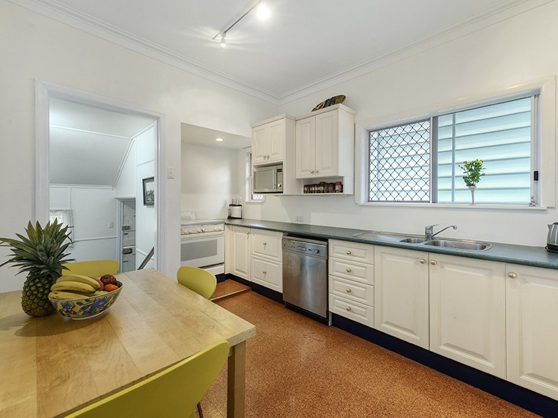 80 Alexandra Street, Bardon QLD 4065