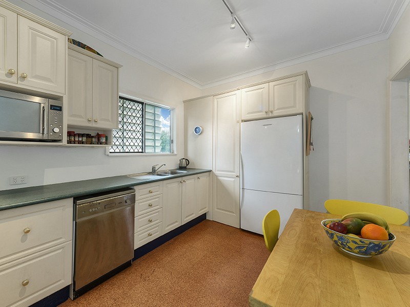 80 Alexandra Street, Bardon QLD 4065