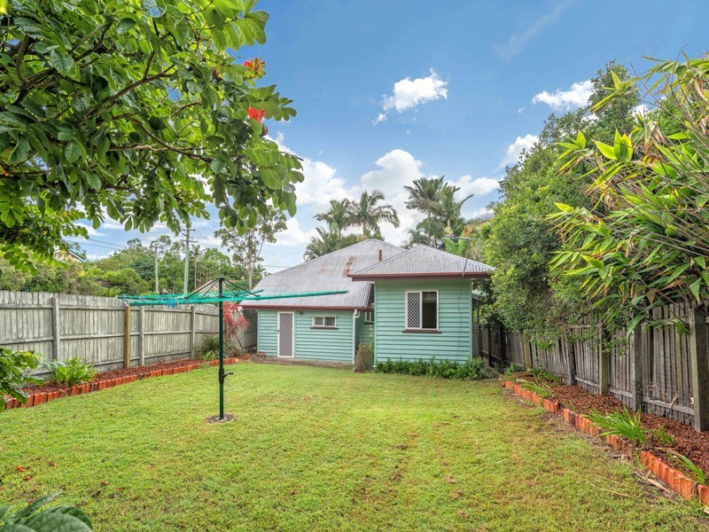 80 Alexandra Street, Bardon QLD 4065