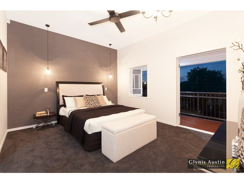 64 Leslie Street, Bardon QLD 4065