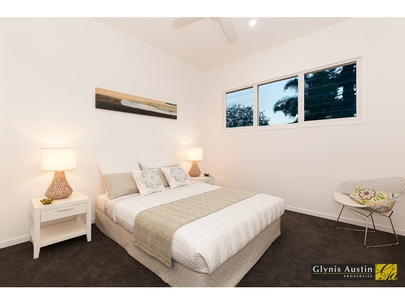 64 Leslie Street, Bardon QLD 4065