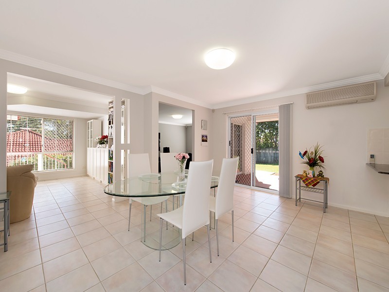 8 Gemini Place, Bridgeman Downs QLD 4035