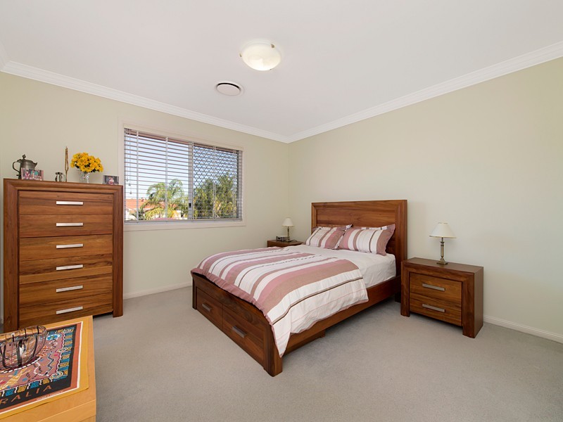 8 Gemini Place, Bridgeman Downs QLD 4035