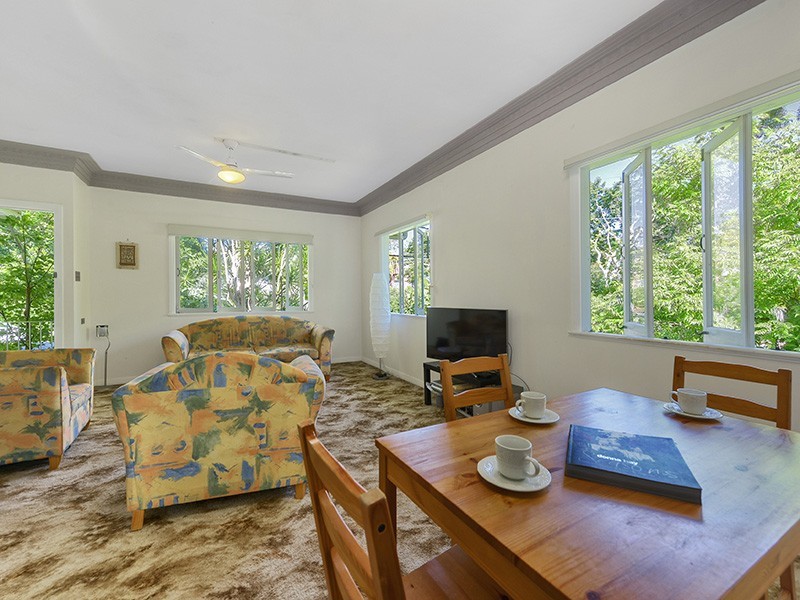 249 Fletcher Parade, Bardon QLD 4065