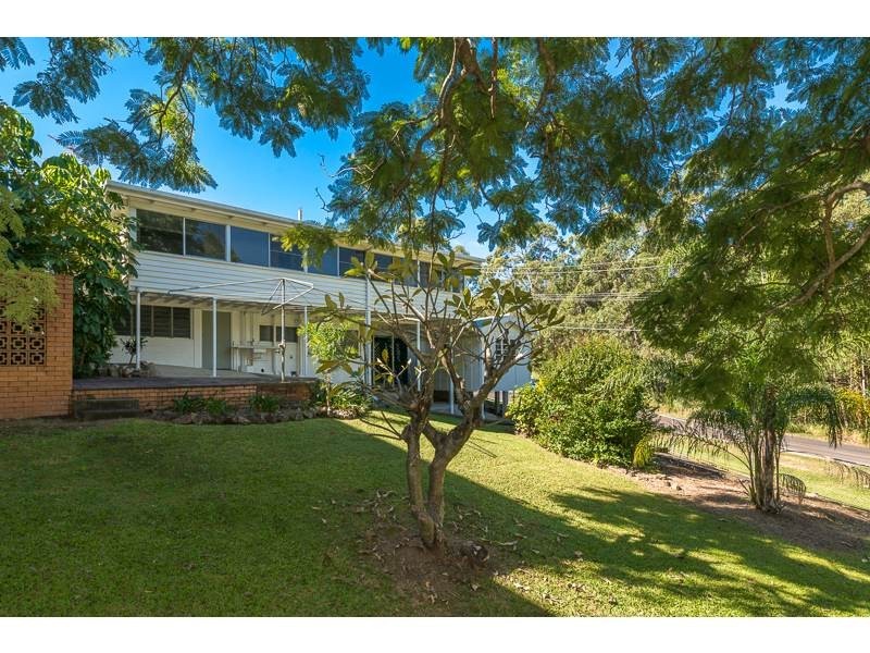 37 Fifth Avenue, Bardon QLD 4065