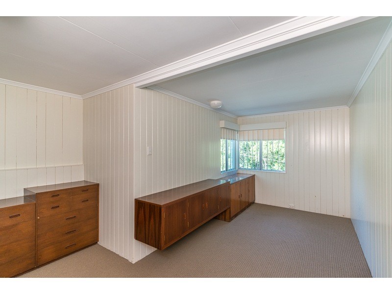 37 Fifth Avenue, Bardon QLD 4065