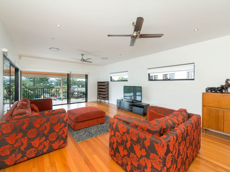 14 Pascal Street, Red Hill QLD 4059