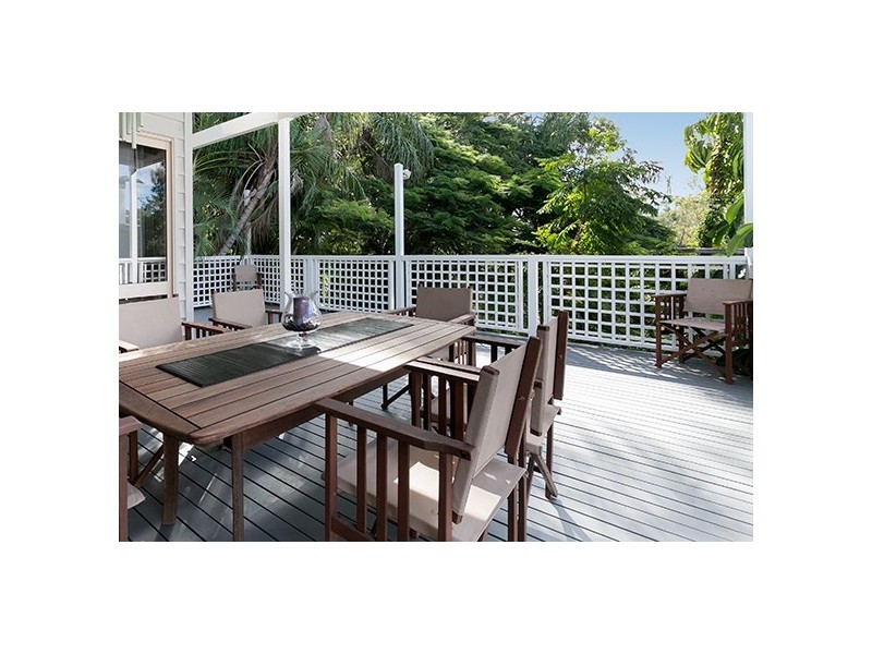 73 Stanley Terrace, Taringa QLD 4068