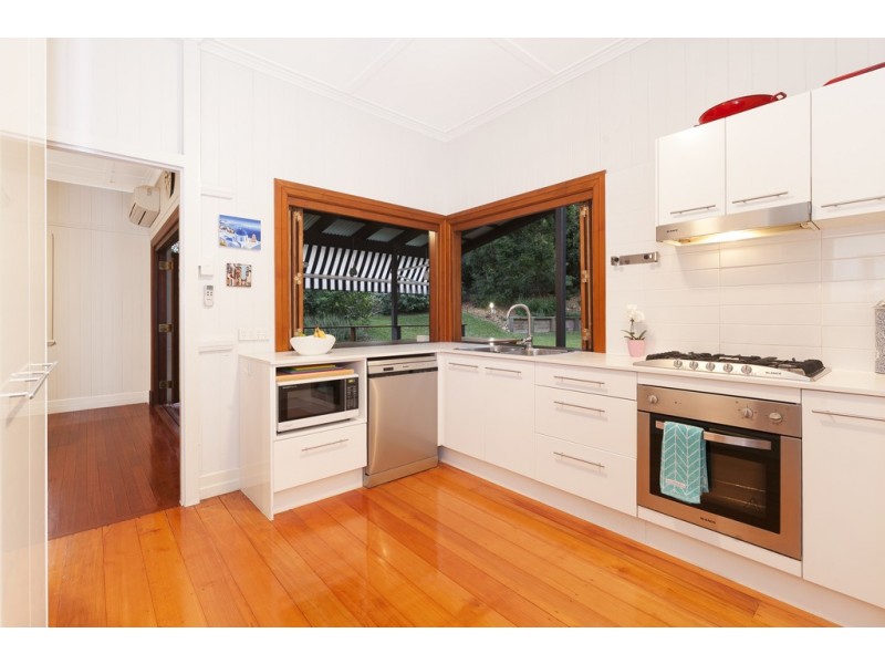 19 Devonshire Street, Ashgrove QLD 4060