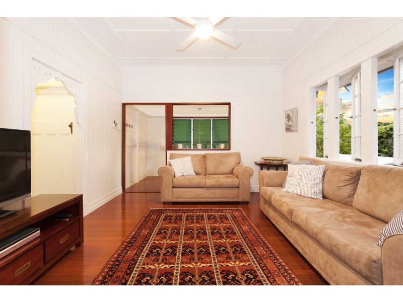 19 Devonshire Street, Ashgrove QLD 4060