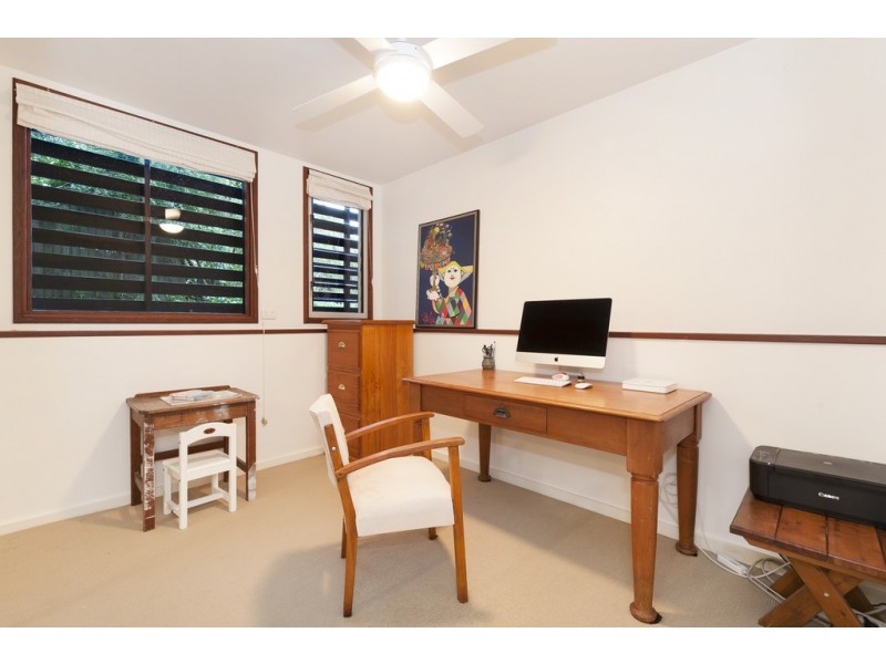 19 Devonshire Street, Ashgrove QLD 4060