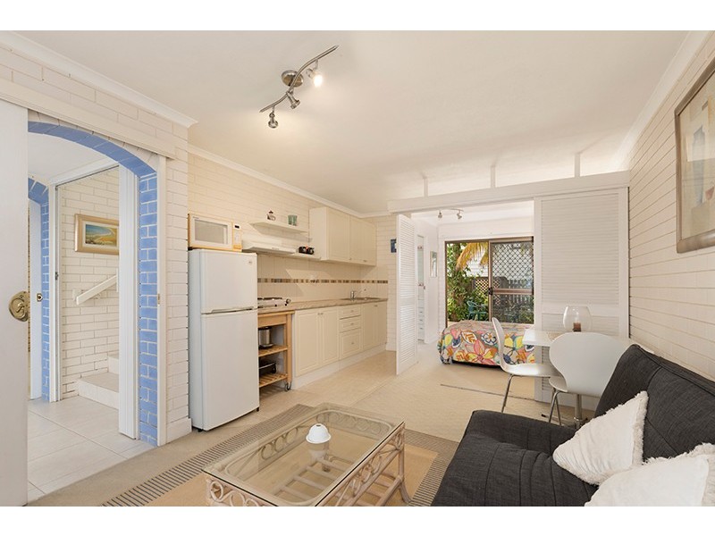 2/8 Heidelberg Street, East Brisbane QLD 4169