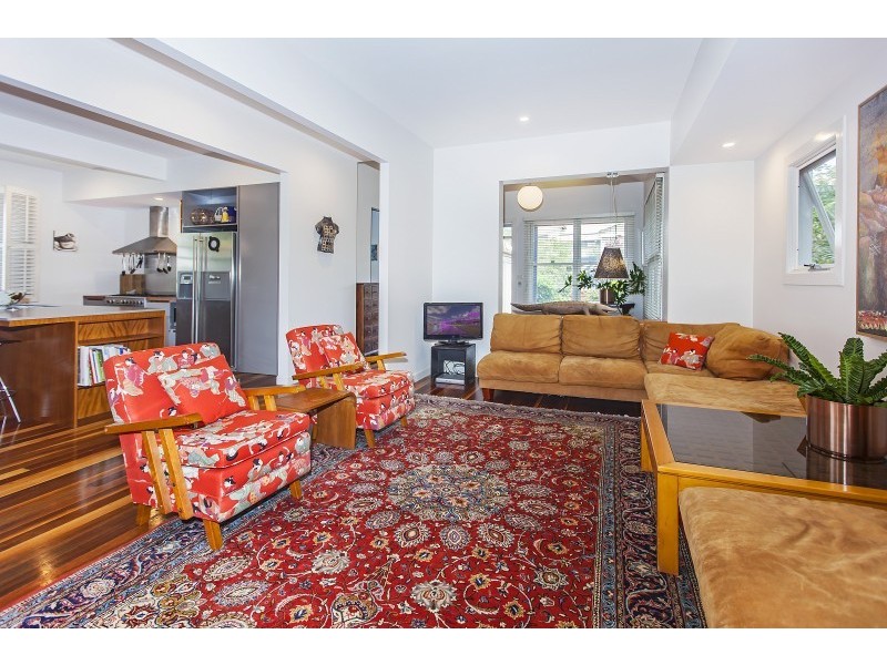 18 Fairfax Street, Red Hill QLD 4059