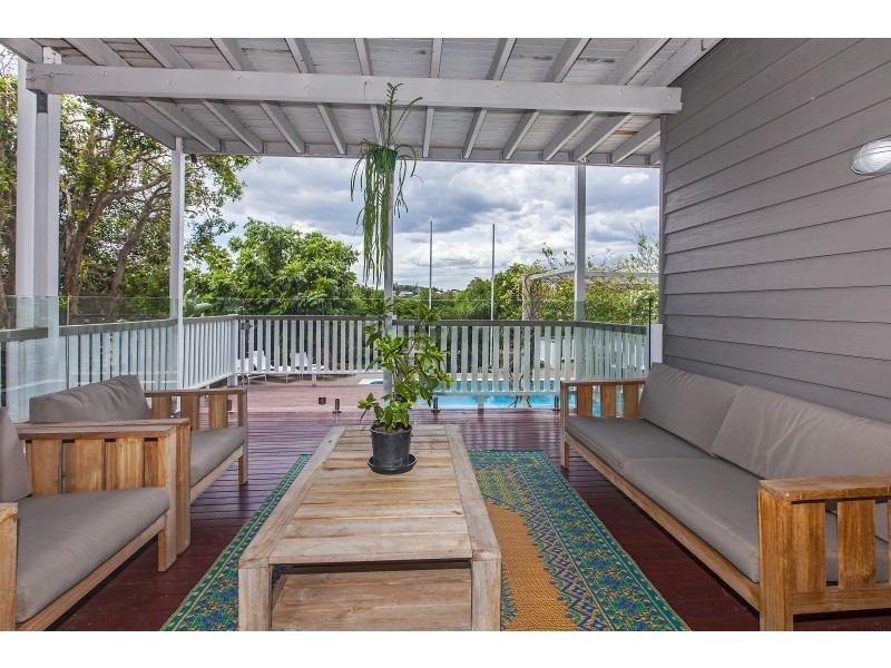 18 Fairfax Street, Red Hill QLD 4059