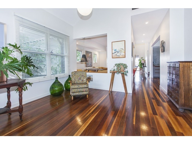 18 Fairfax Street, Red Hill QLD 4059