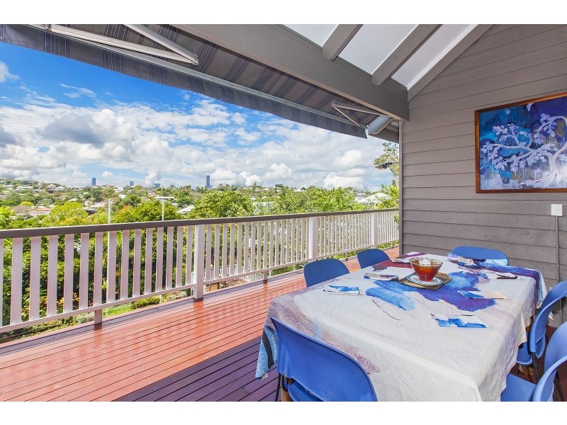 18 Fairfax Street, Red Hill QLD 4059