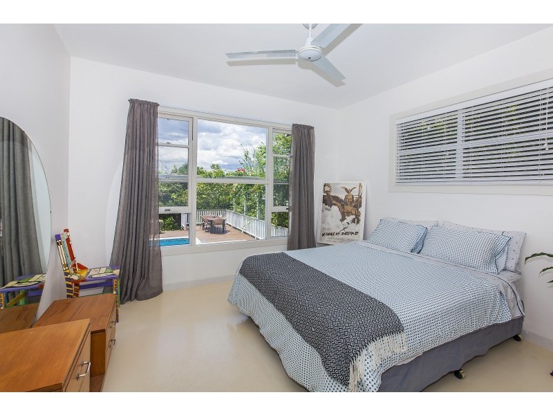 18 Fairfax Street, Red Hill QLD 4059