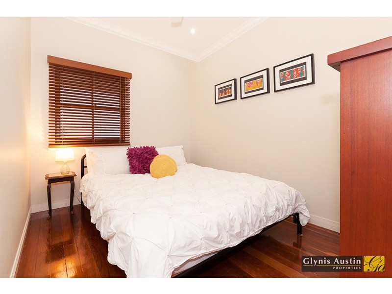 7 Grove Street, Red Hill QLD 4059