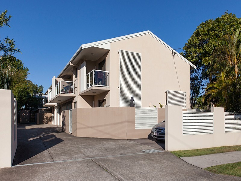 2/23 Winchester Street, Hamilton QLD 4007