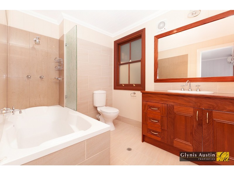 11 Waterworks Road, Red Hill QLD 4059