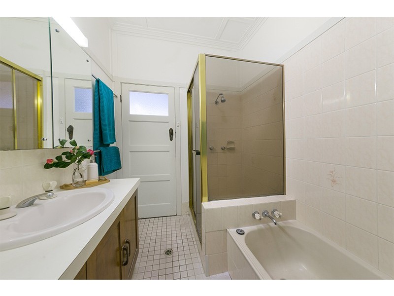 41 Girraween Grove, Ashgrove QLD 4060