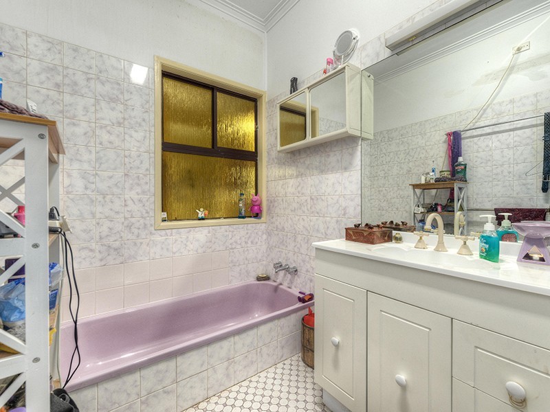 182 Royal Parade, Alderley QLD 4051