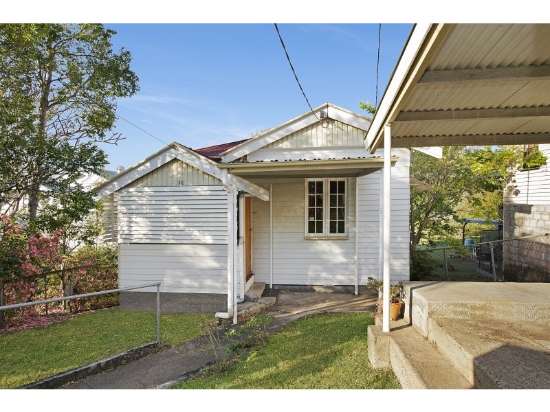 15 Accession Street, Bardon QLD 4065