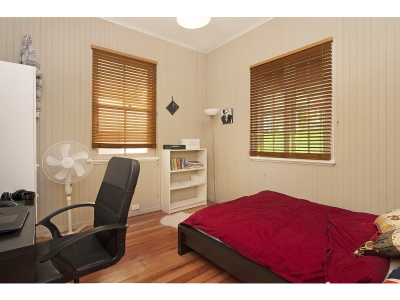 15 Accession Street, Bardon QLD 4065