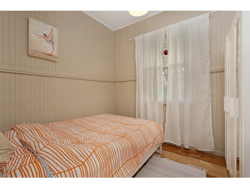 15 Accession Street, Bardon QLD 4065