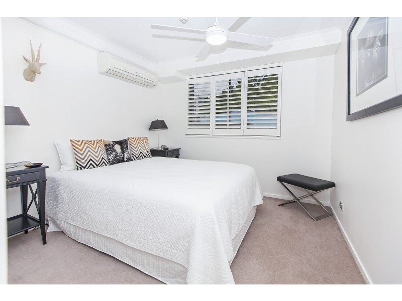 19 Wicklow Street, Kangaroo Point QLD 4169
