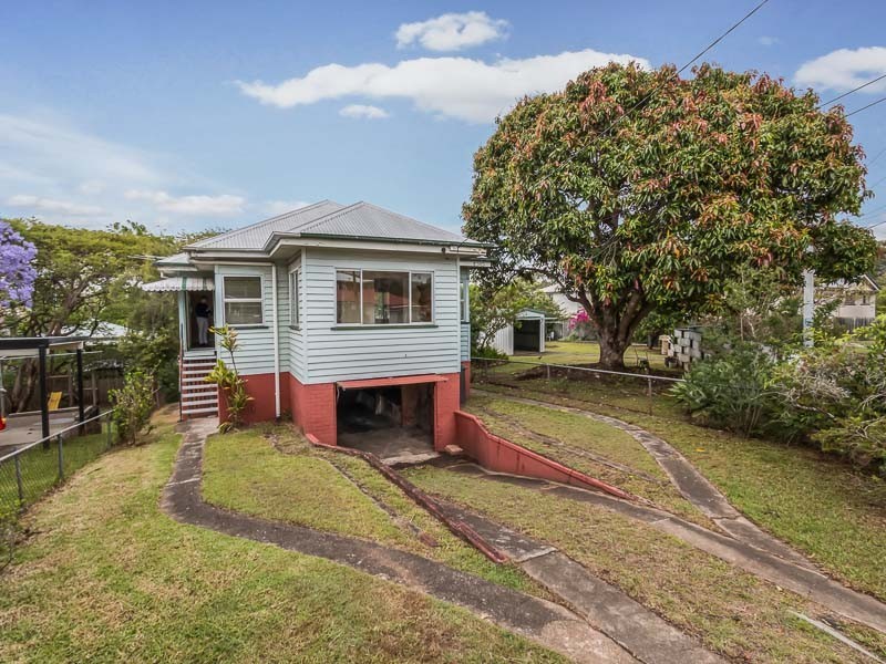 42 Dovedale Crescent, Ashgrove QLD 4060