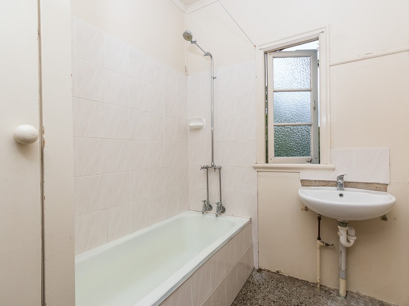 42 Dovedale Crescent, Ashgrove QLD 4060