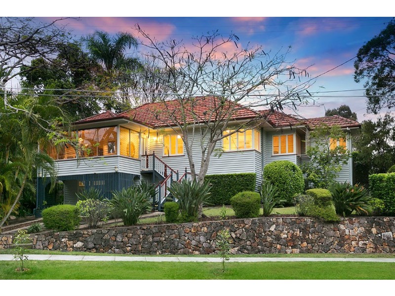 172 Fletcher Parade, Bardon QLD 4065