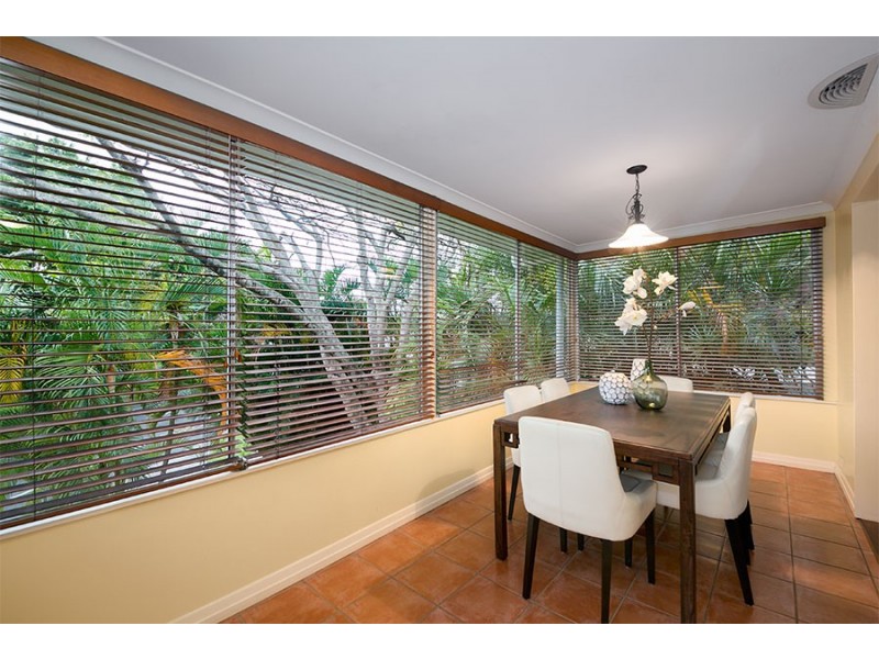 172 Fletcher Parade, Bardon QLD 4065