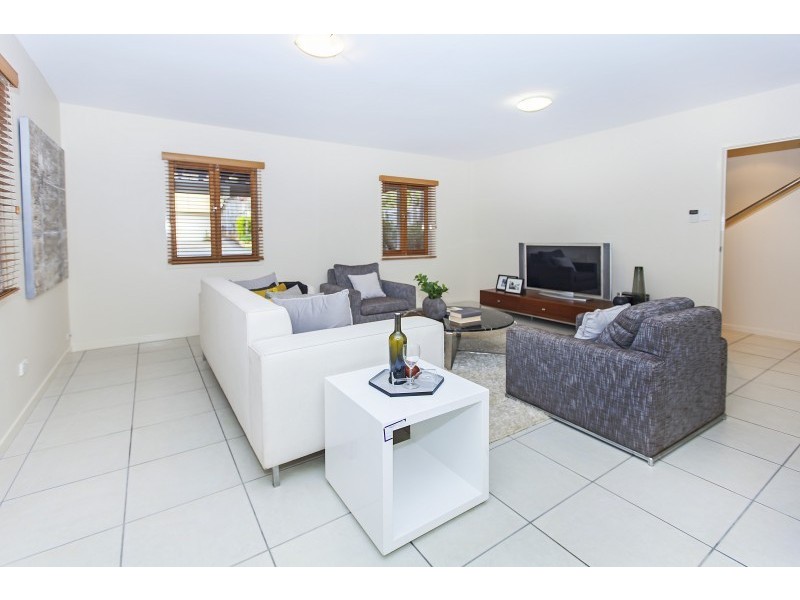 51 Fisher Street, East Brisbane QLD 4169