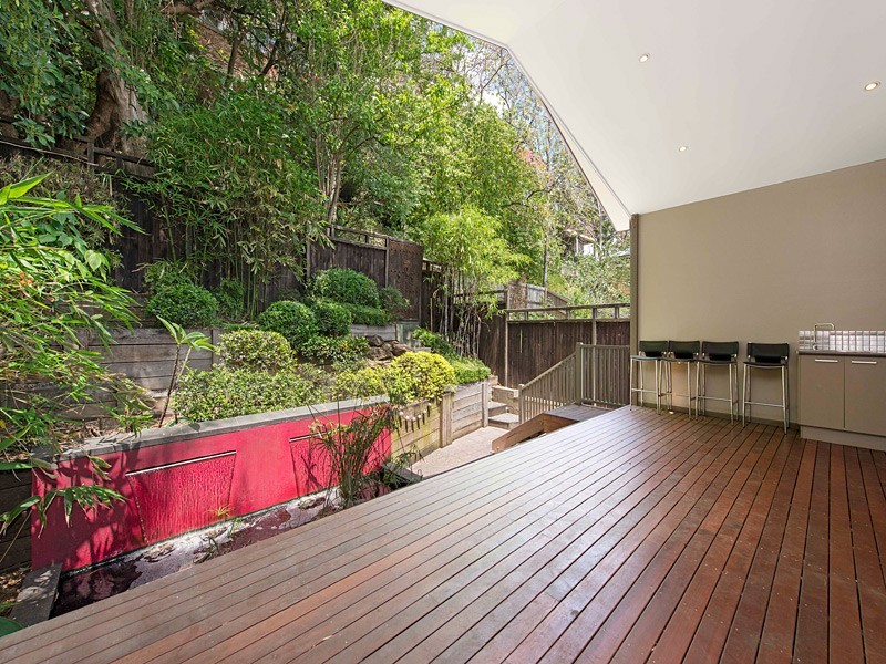 18 Zig Zag Street, Red Hill QLD 4059