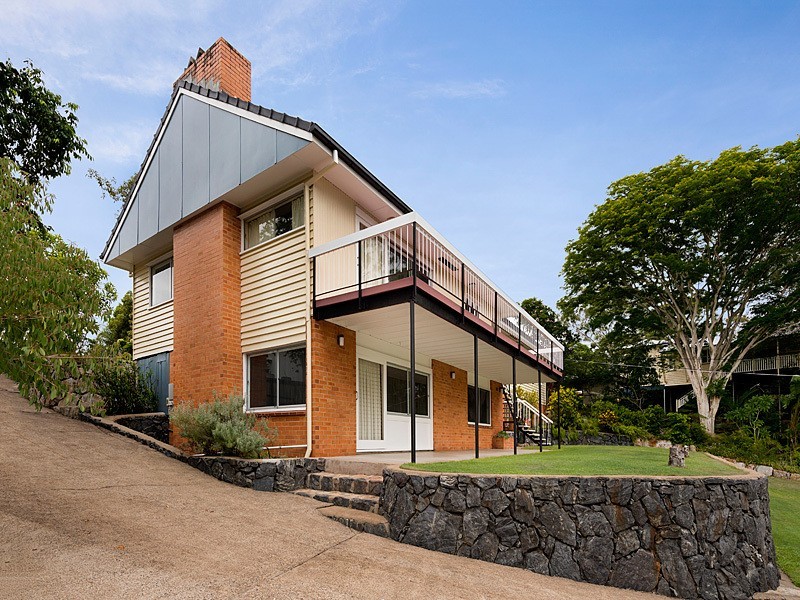 38 Carroll Street, Bardon QLD 4065