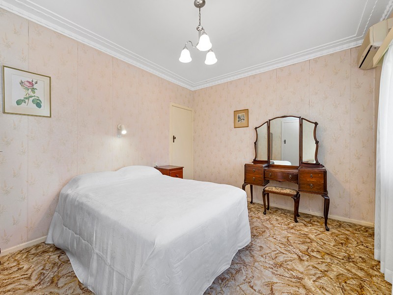 38 Carroll Street, Bardon QLD 4065