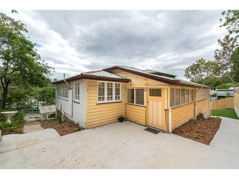 57 Gerler Street, Bardon QLD 4065