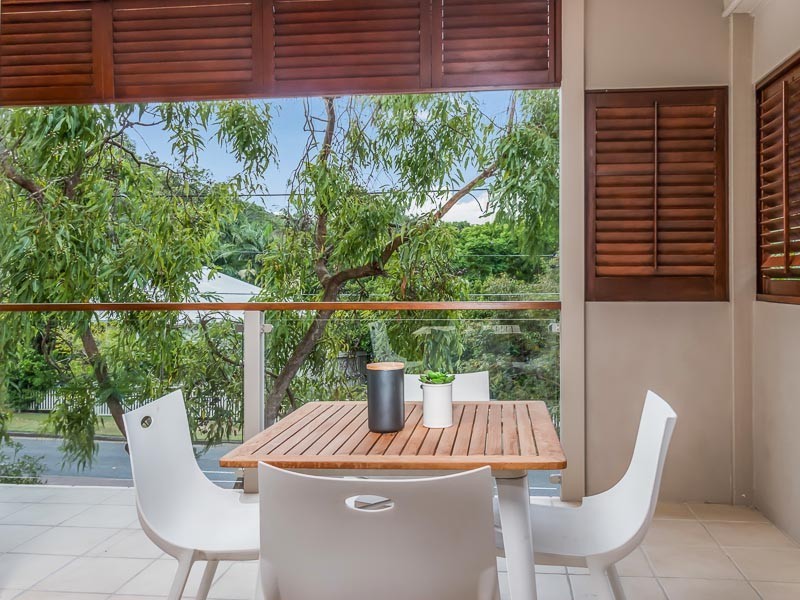 42 Lorward Avenue, Bardon QLD 4065