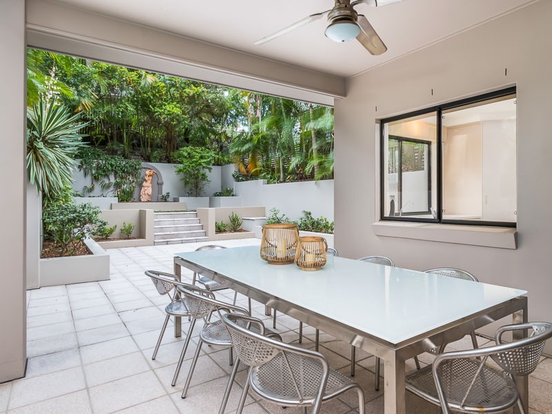 42 Lorward Avenue, Bardon QLD 4065