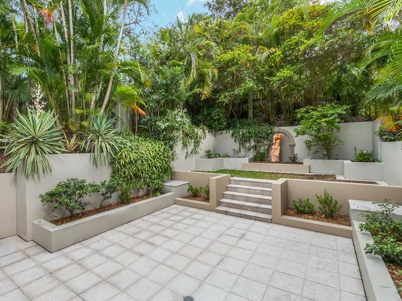 42 Lorward Avenue, Bardon QLD 4065