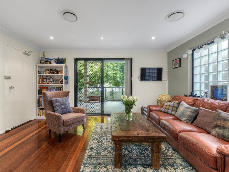 2/64 Kedron Brook Road, Wilston QLD 4051